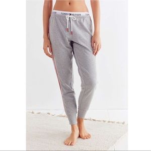 Tommy Hilfiger UO slide stripe lounge pant
